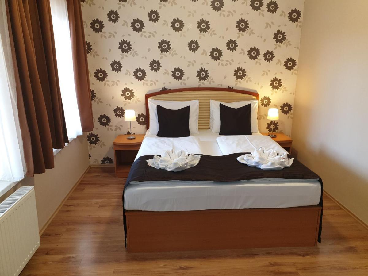 Superior Double Room,1004976118:JPEG