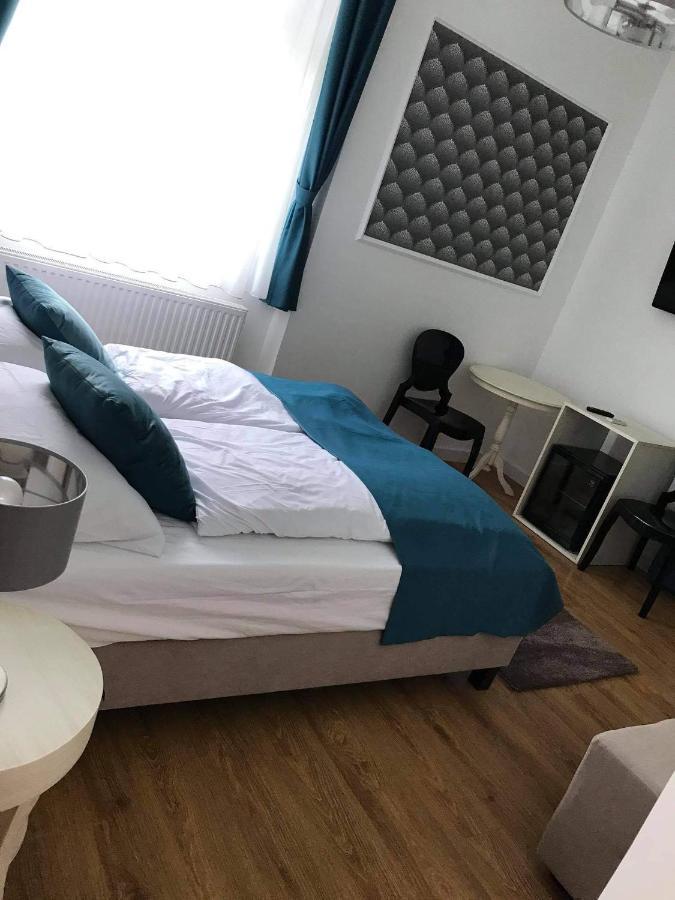 Double Room,1025324380:JPEG