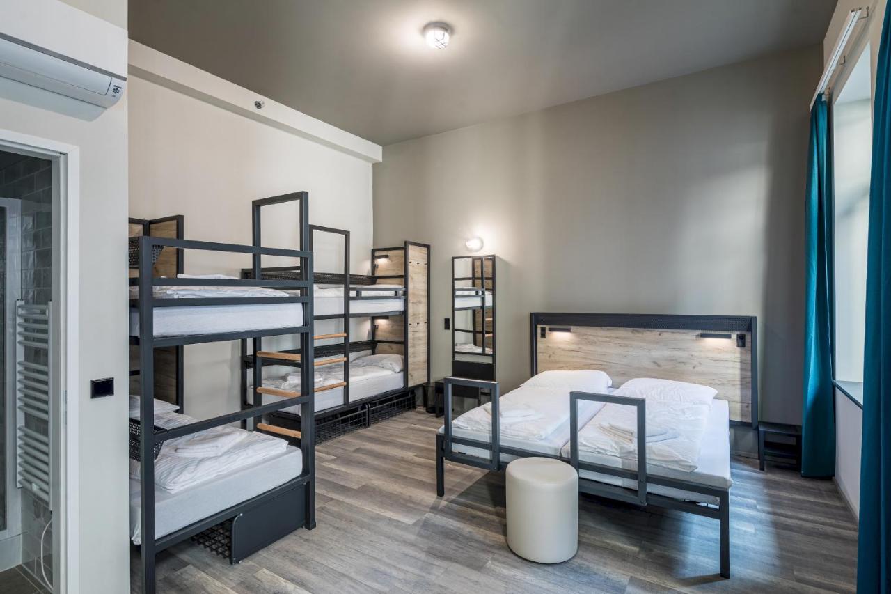 Chambre 6 Lits