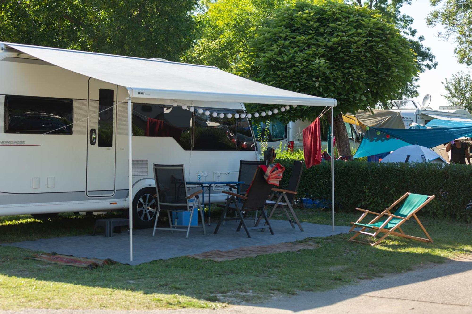 Empty spot 40-59 m2 tent or caravan