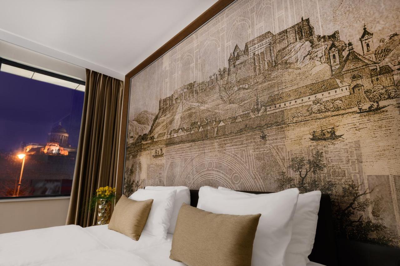 Superior Twin Room City View