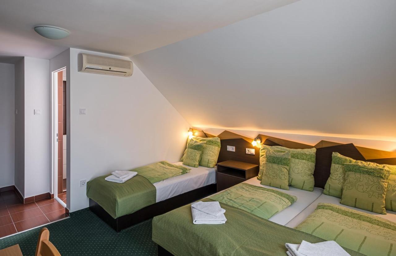 Triple Room Balcony