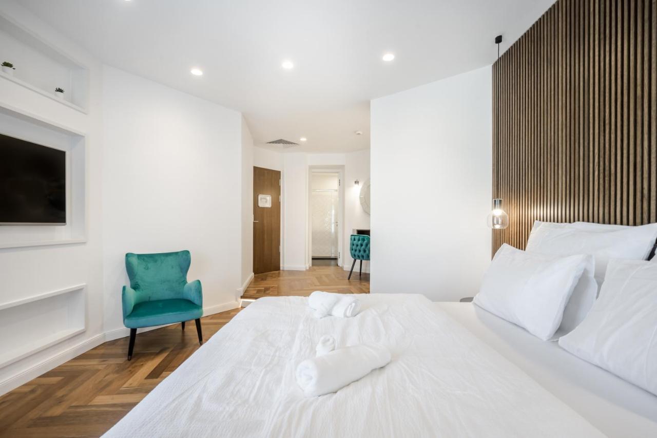 Superior Queen Room