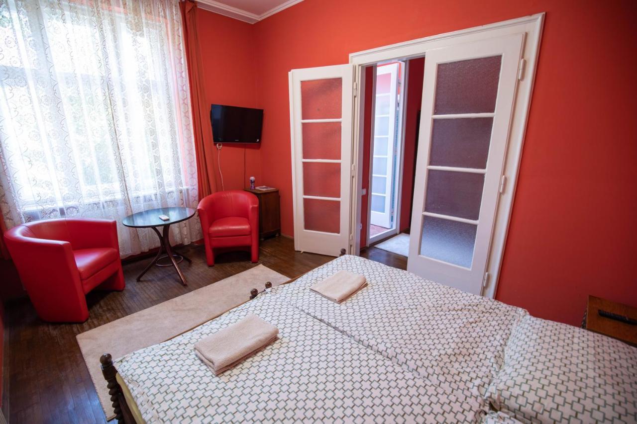 Standard Double or Twin Room,1124384874:JPEG