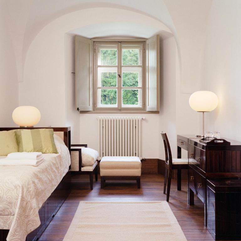 Single Room,122288989:JPEG