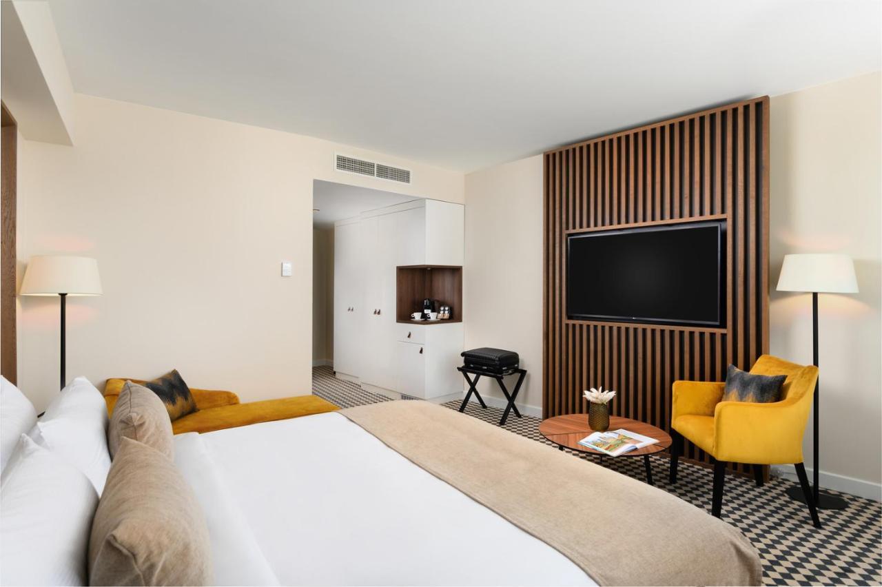 Large Twin Room