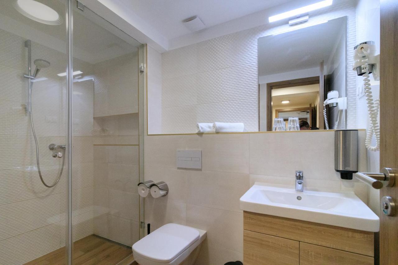 Two-Bedroom Suite,1135057213:JPEG