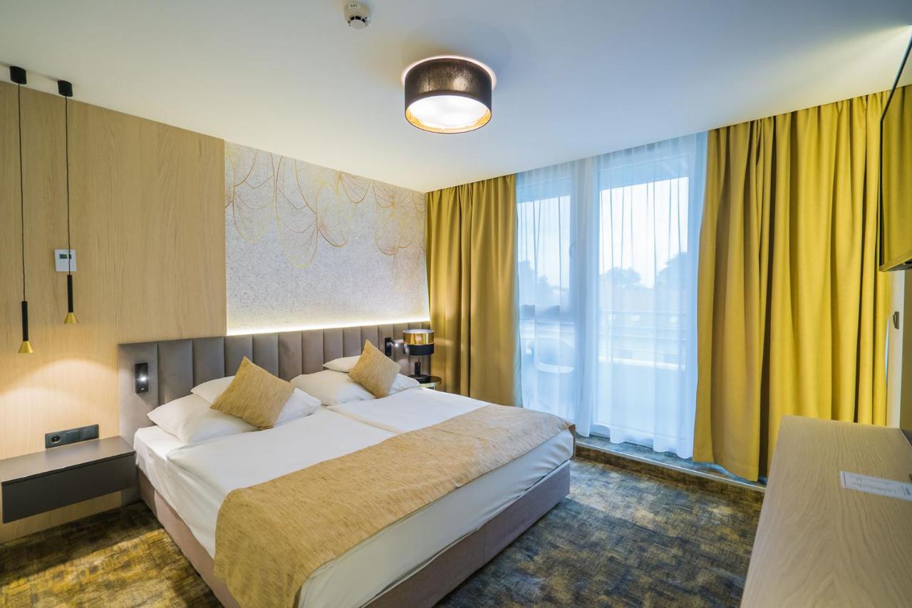 Deluxe Suite,1181824528:JPEG