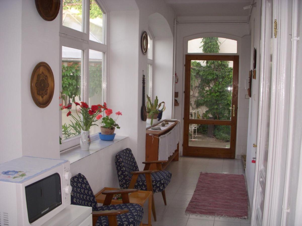 Superior Studio