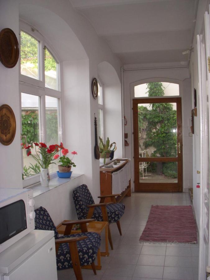 Superior Studio