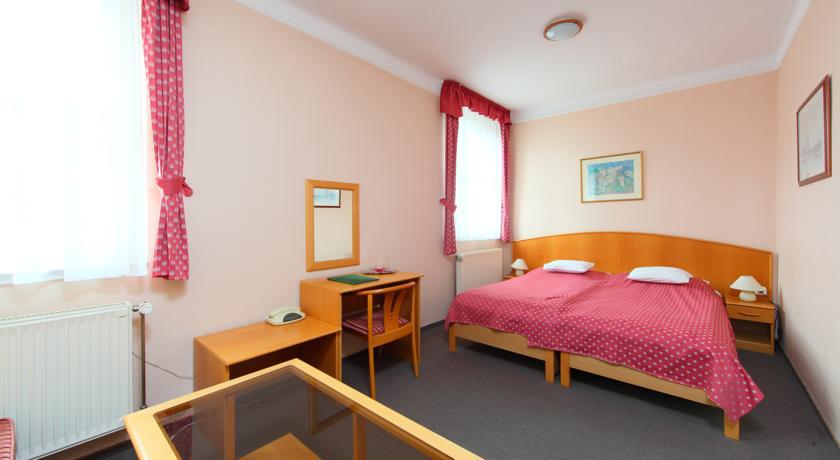 Superior Double Room with Air Conditioning,122399365:JPEG