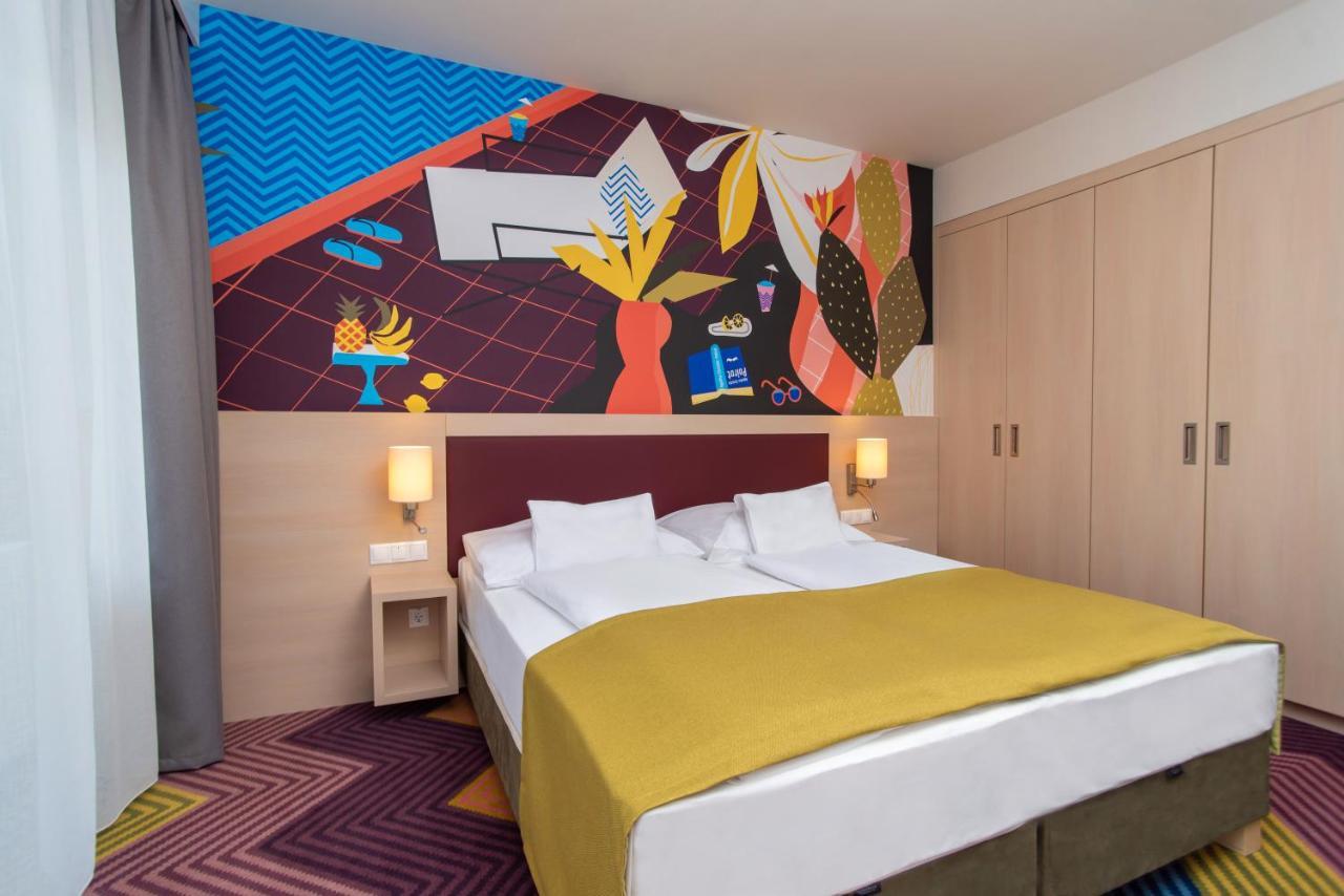Standard Double or Twin Room (2 Adults),1195705183:JPEG