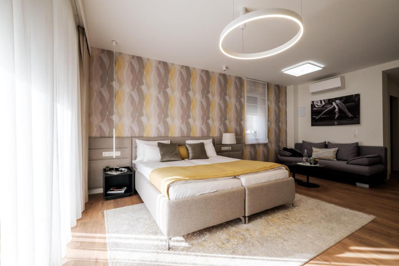 Large Double or Twin Room