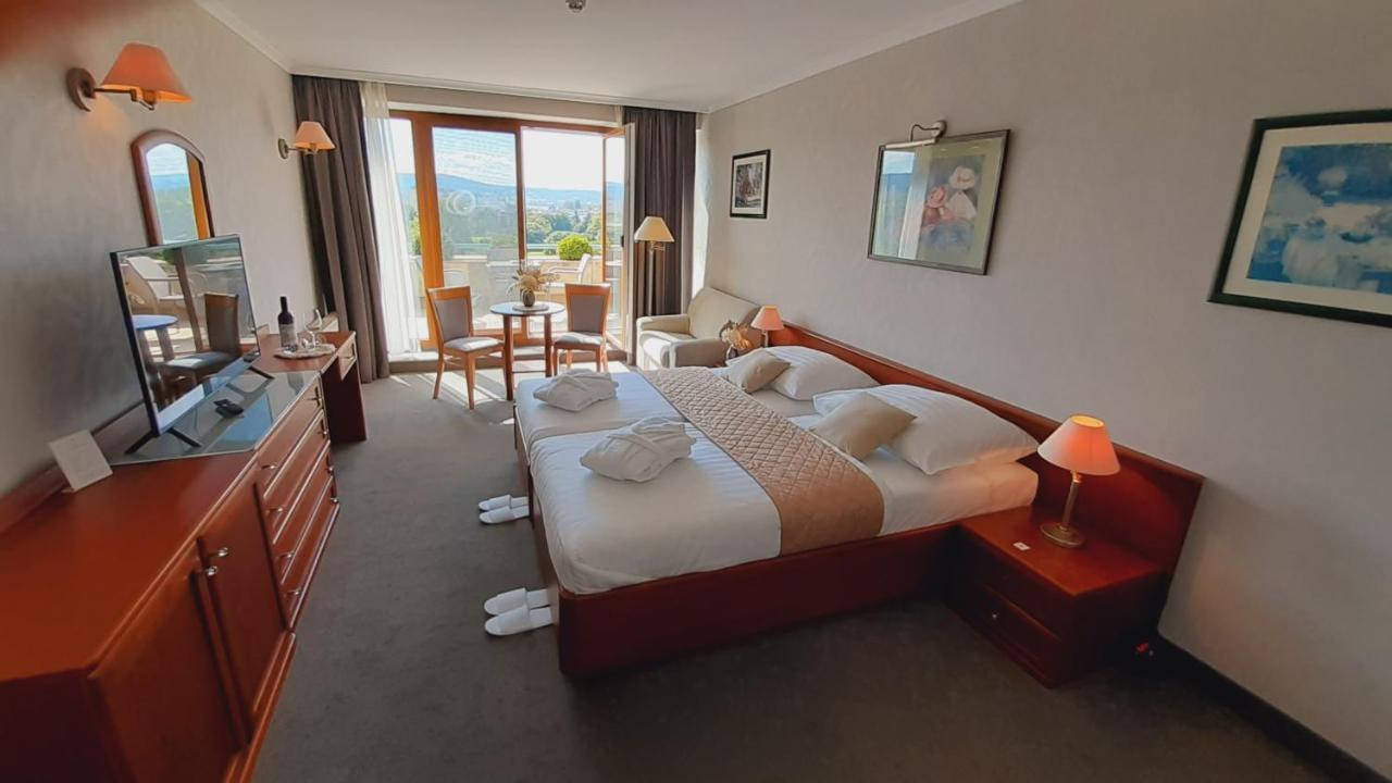 Deluxe Double or Twin Room Balcony,1544777434:JPEG
