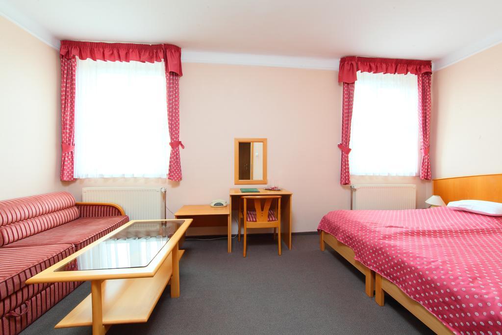 Superior Double Room Air Conditioning