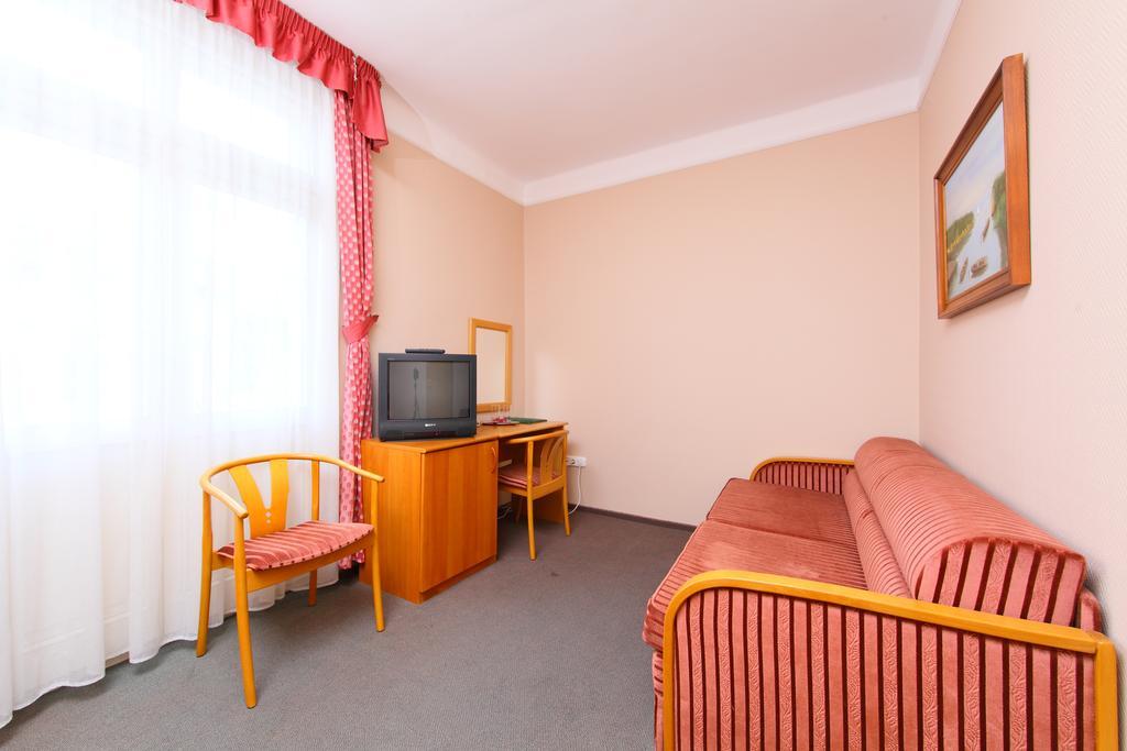 Superior Double Room Air Conditioning