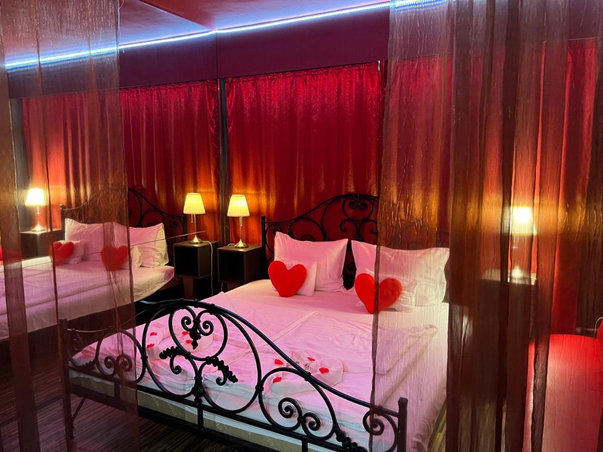 Deluxe Room,1230973922:JPEG