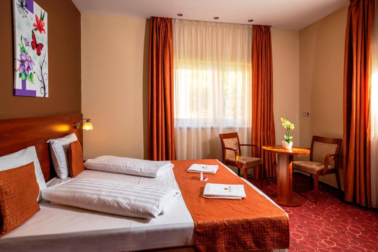 One-Bedroom Suite
