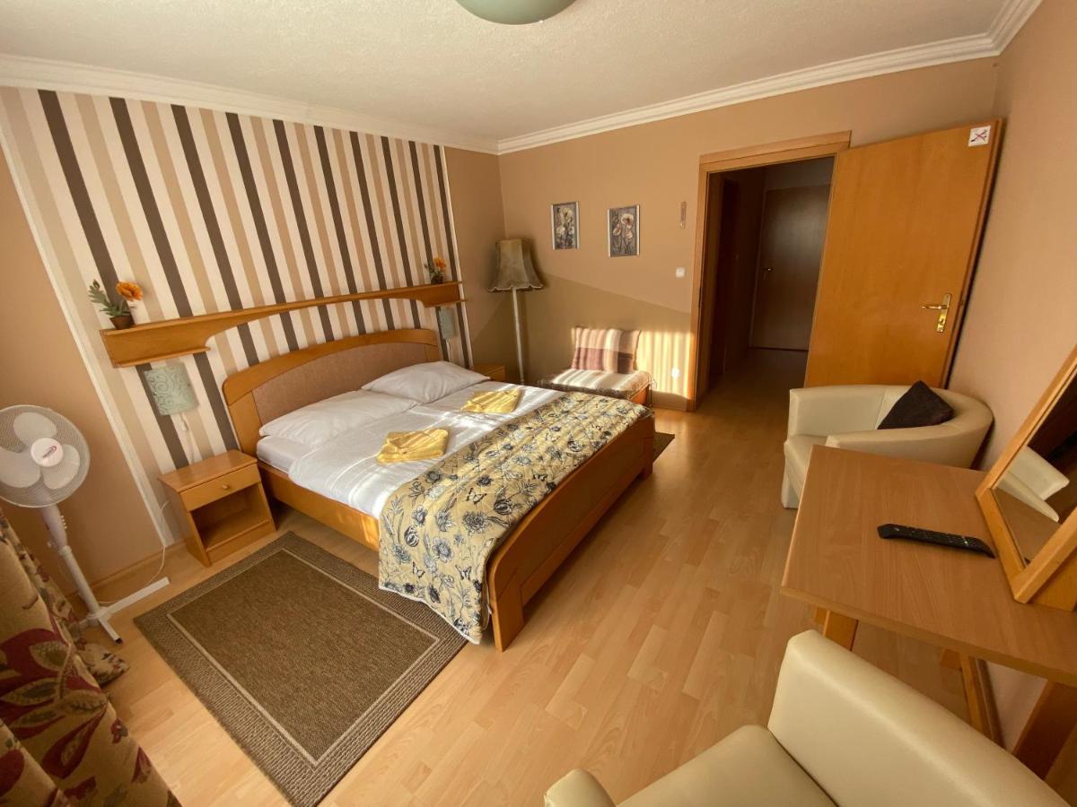Double Room with Balcony,1368493049:JPEG
