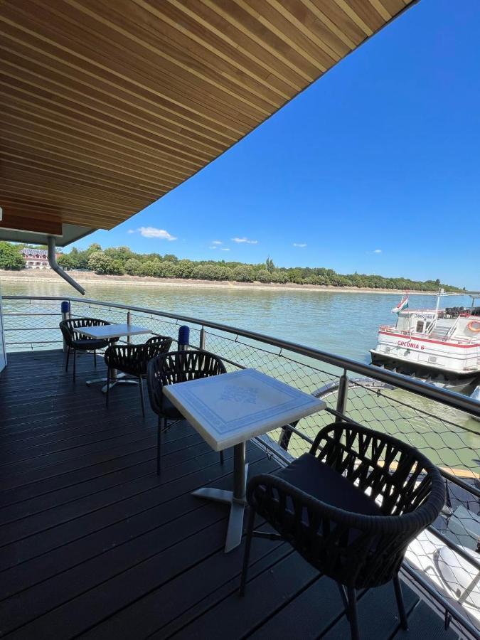 Apartment River View