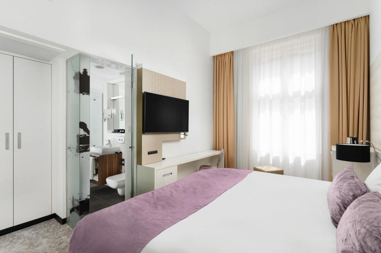 Classic Room One Double Bed