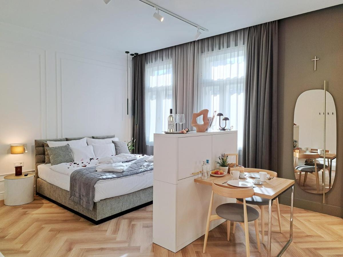 Superior Double or Twin Room City View