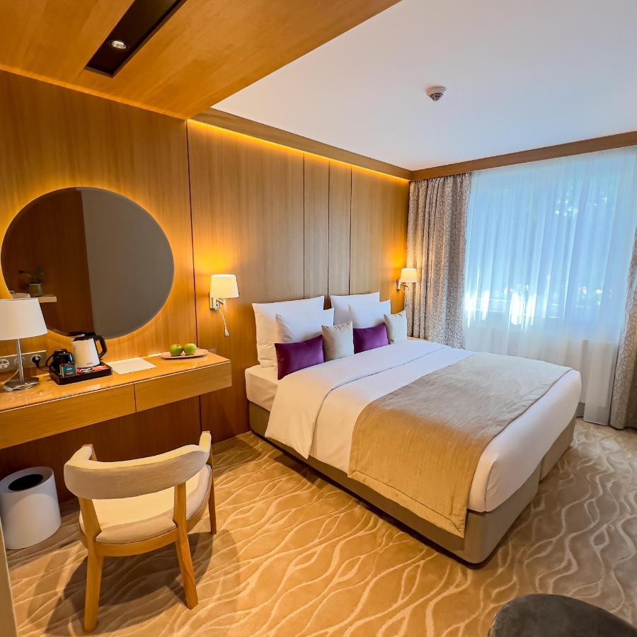 Standard Queen Room,1347264776:JPEG