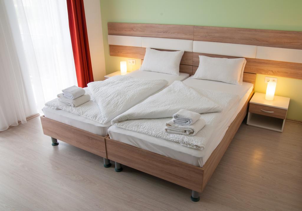 Double Room,151355794:JPEG