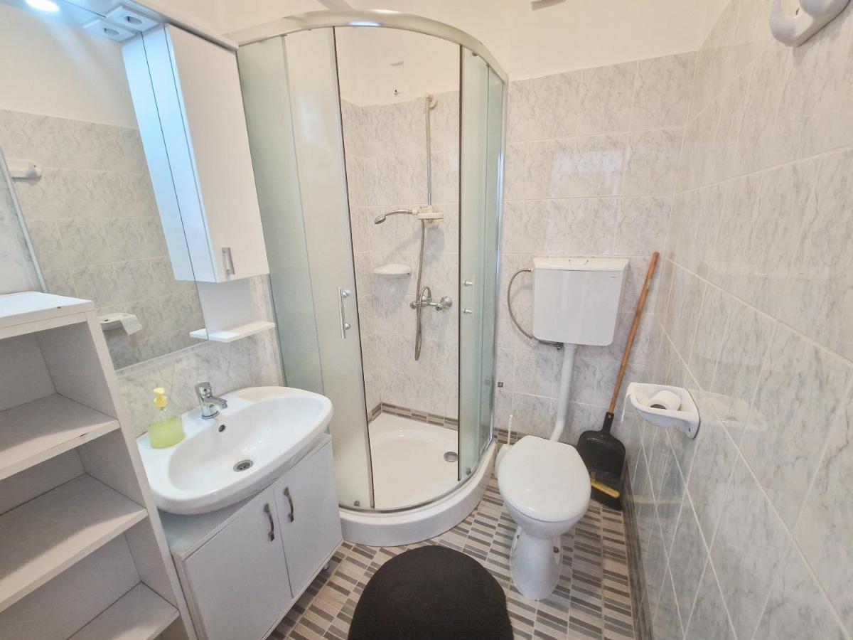 Double Room,1394019086:JPEG