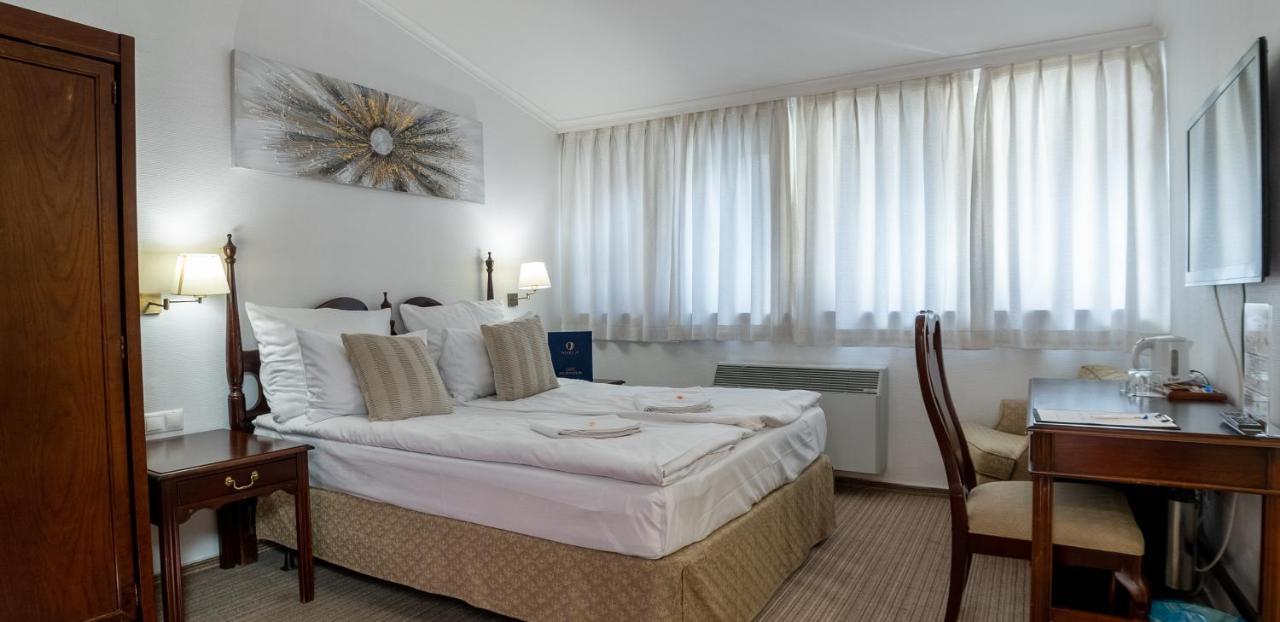 Budget Double Room,1405719482:JPEG