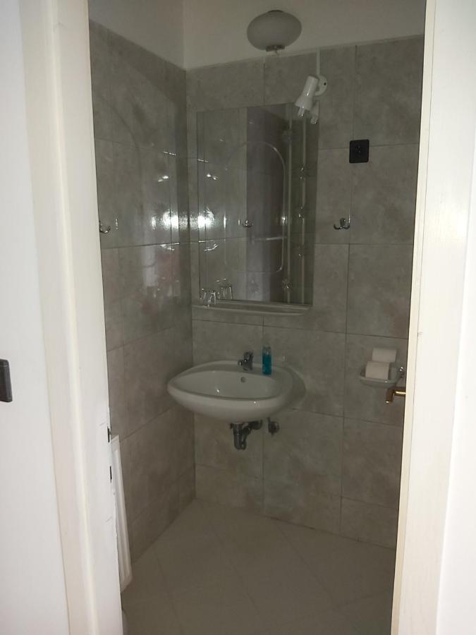 Single Room Balcony,1424286198:JPEG