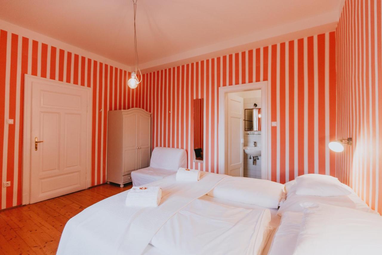 Deluxe Double Room Extra Bed
