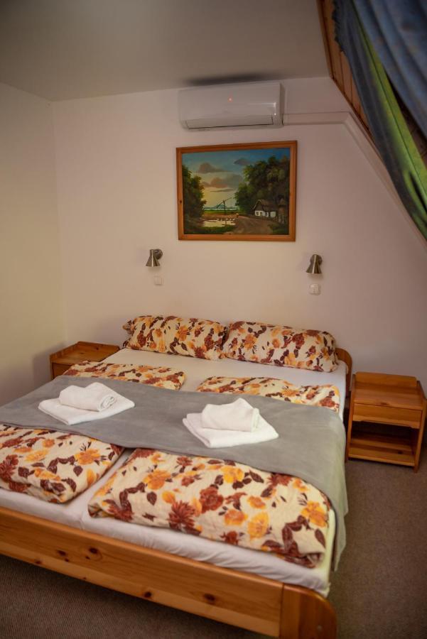 Double Room Private Bathroom