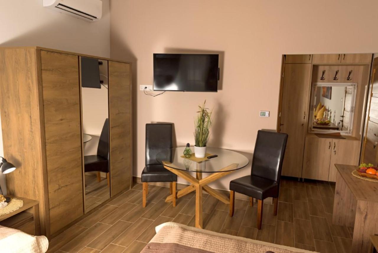 Budget Triple Room
