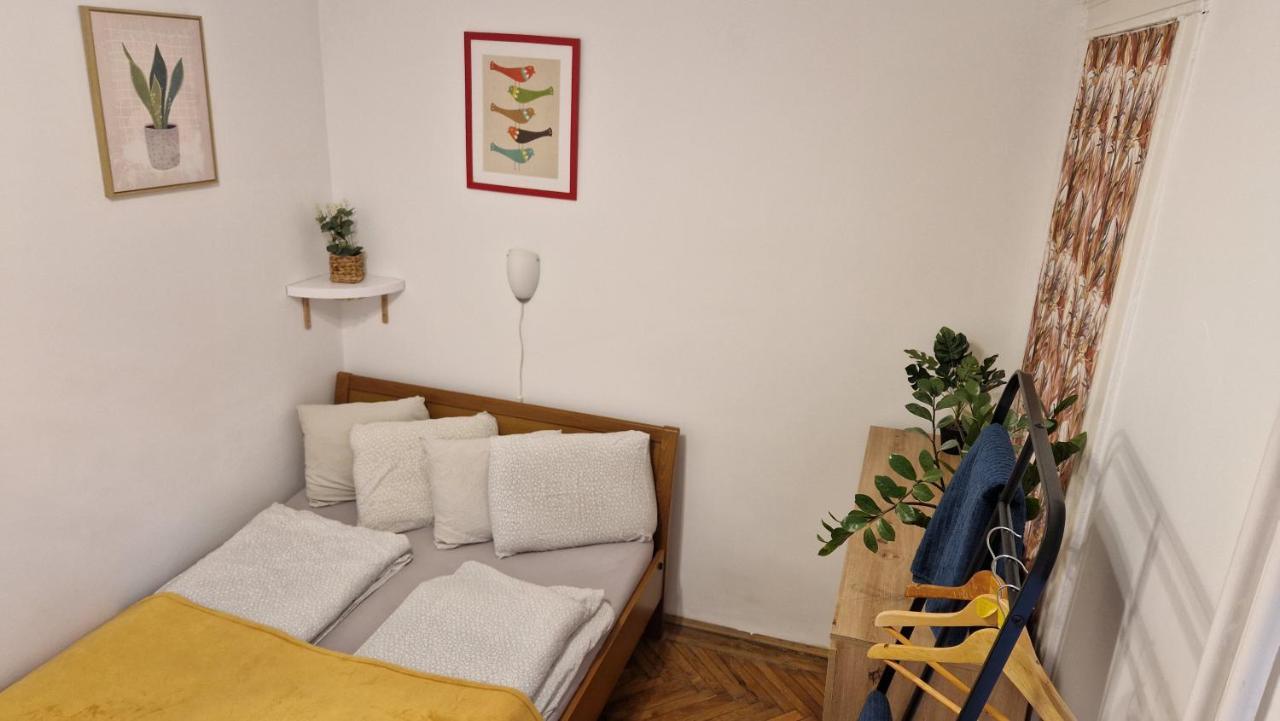 Double Room with Shared Bathroom