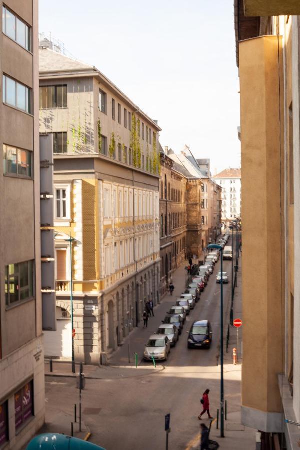Superior One-Bedroom Apartment Air-conditioning