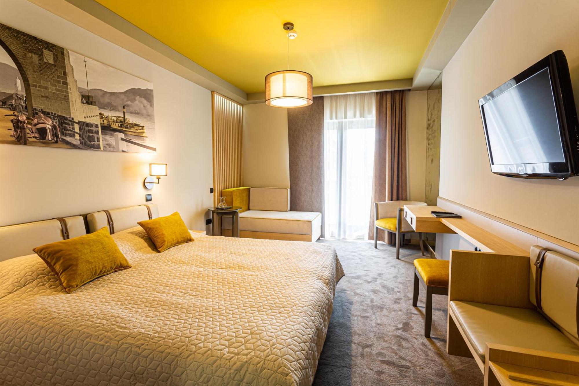 Triple Room Balcony