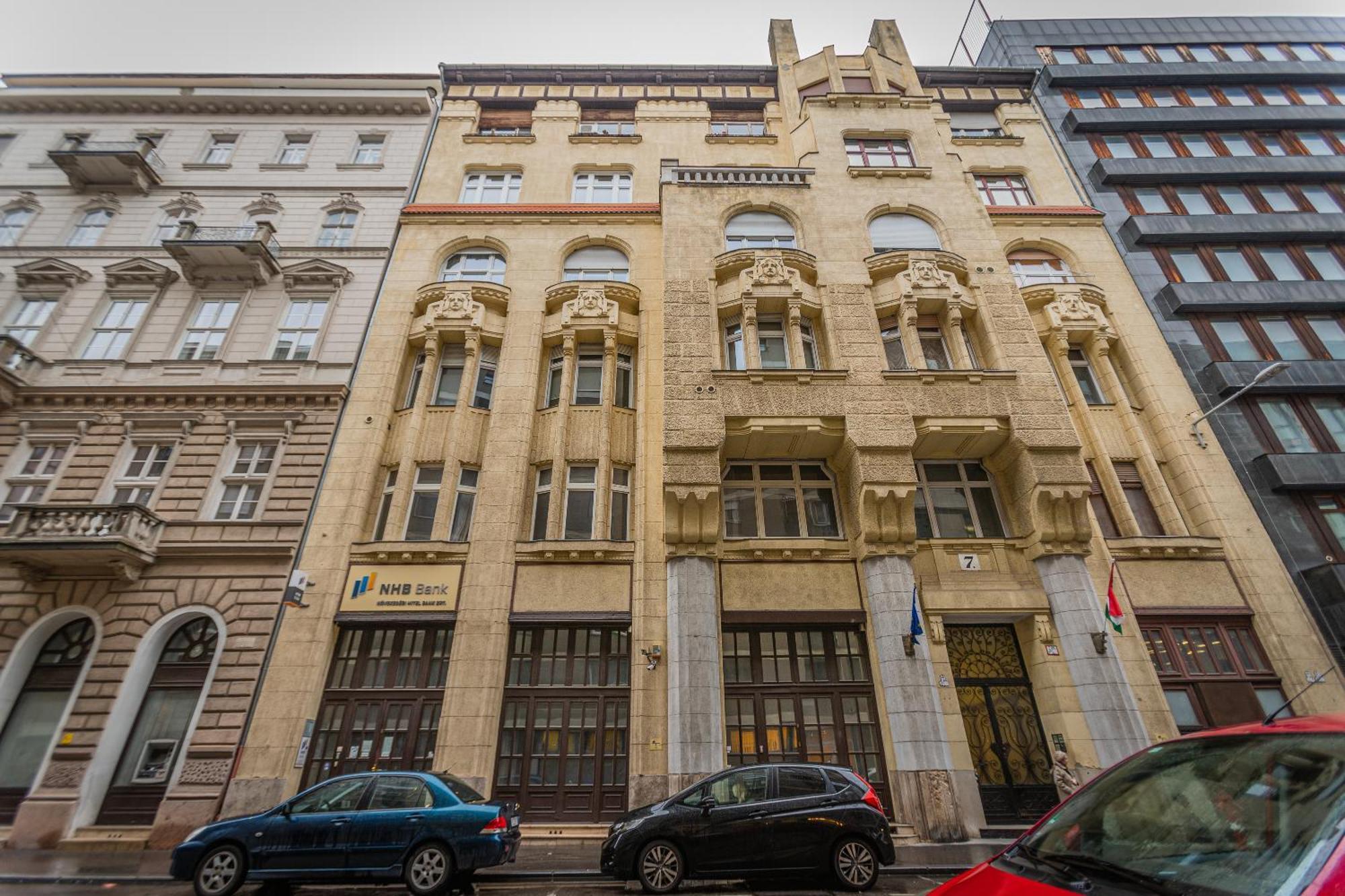 Two-Bedroom Apartment,1528524676:JPEG