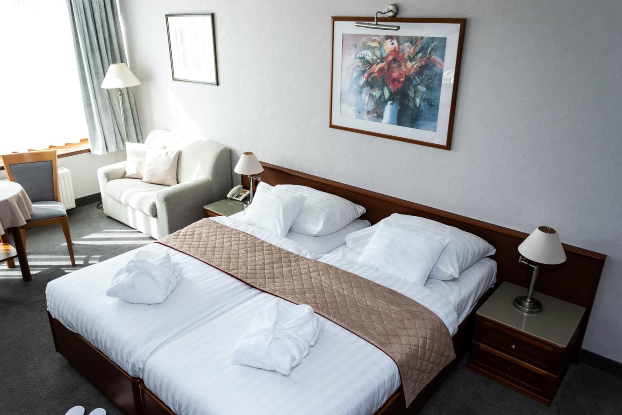 Superior Double Room Extra Bed