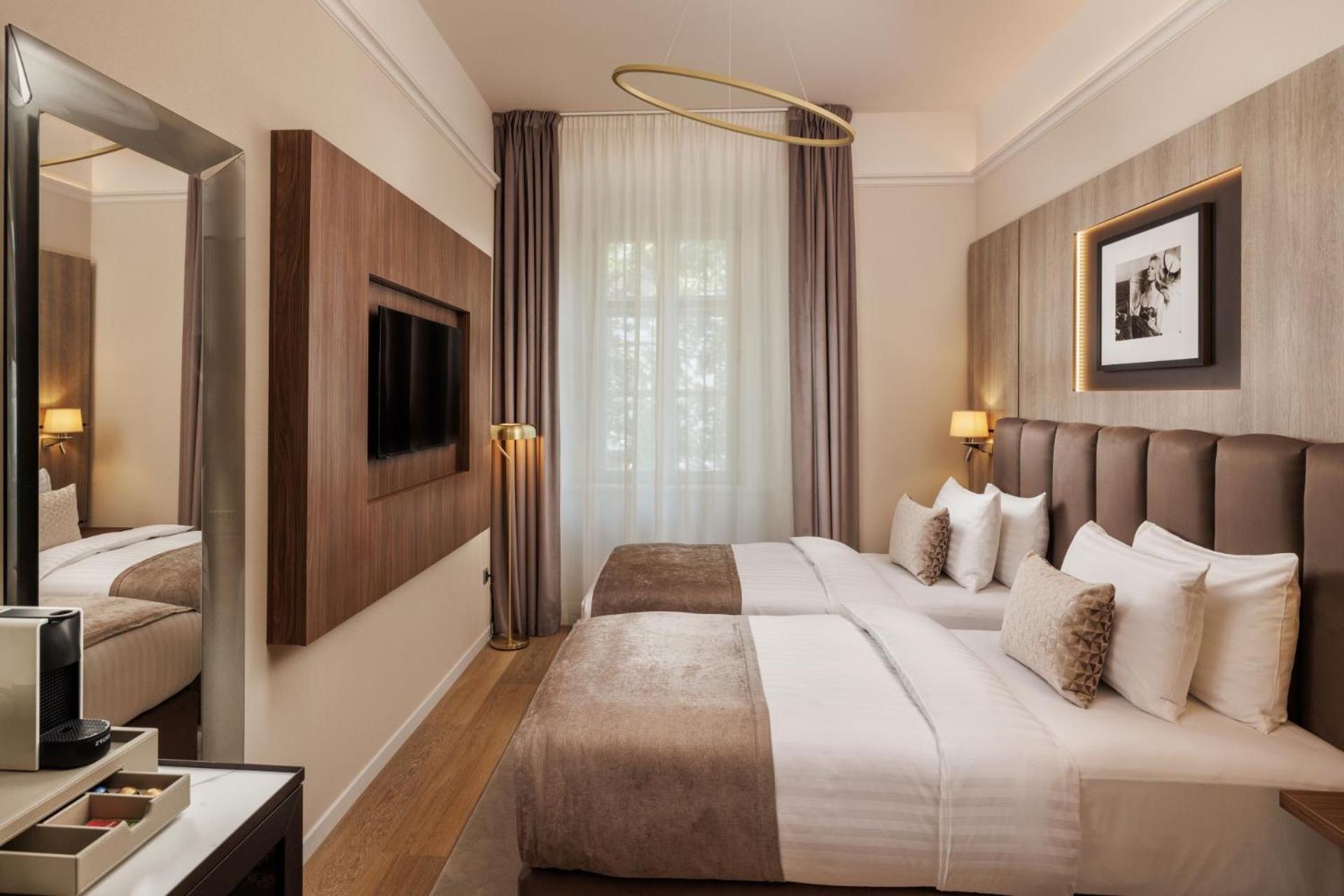 Superior Double or Twin Room,1545081490:JPEG