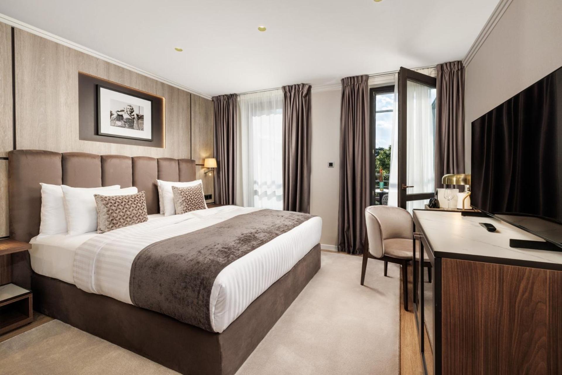 Double Room with Balcony,1546708414:JPEG