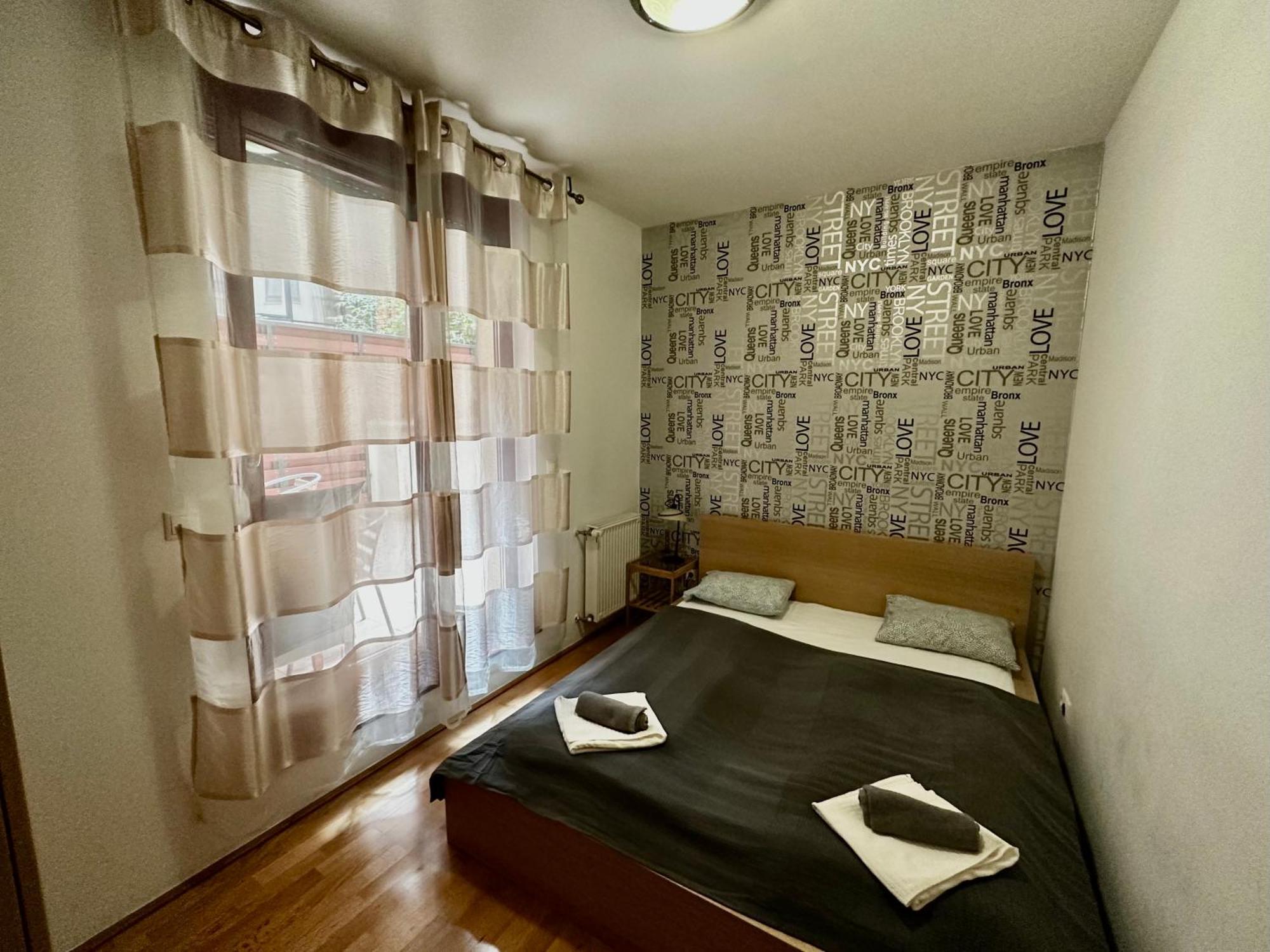 Deluxe Apartment