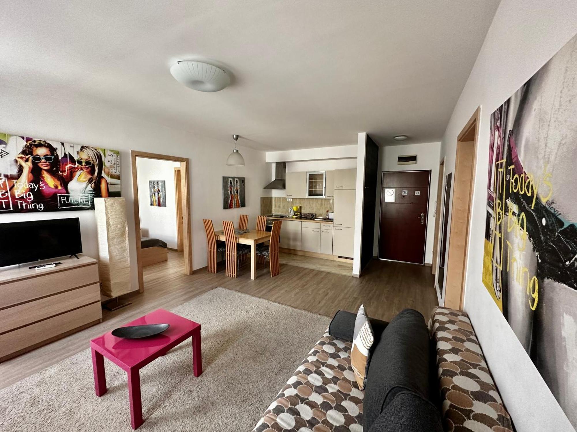 Deluxe Apartment