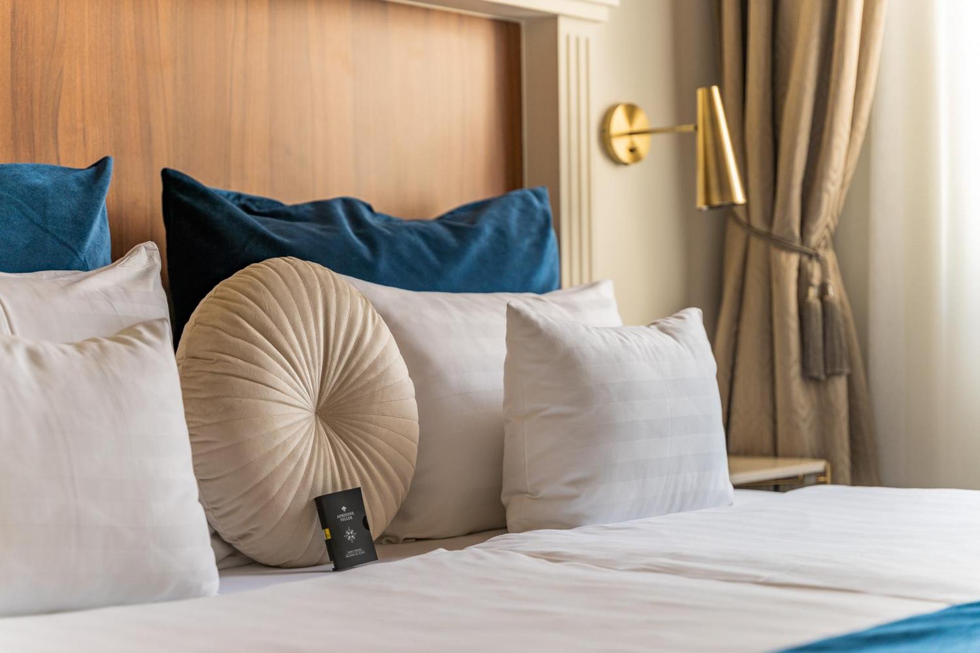 Junior Suite,1550917972:JPEG