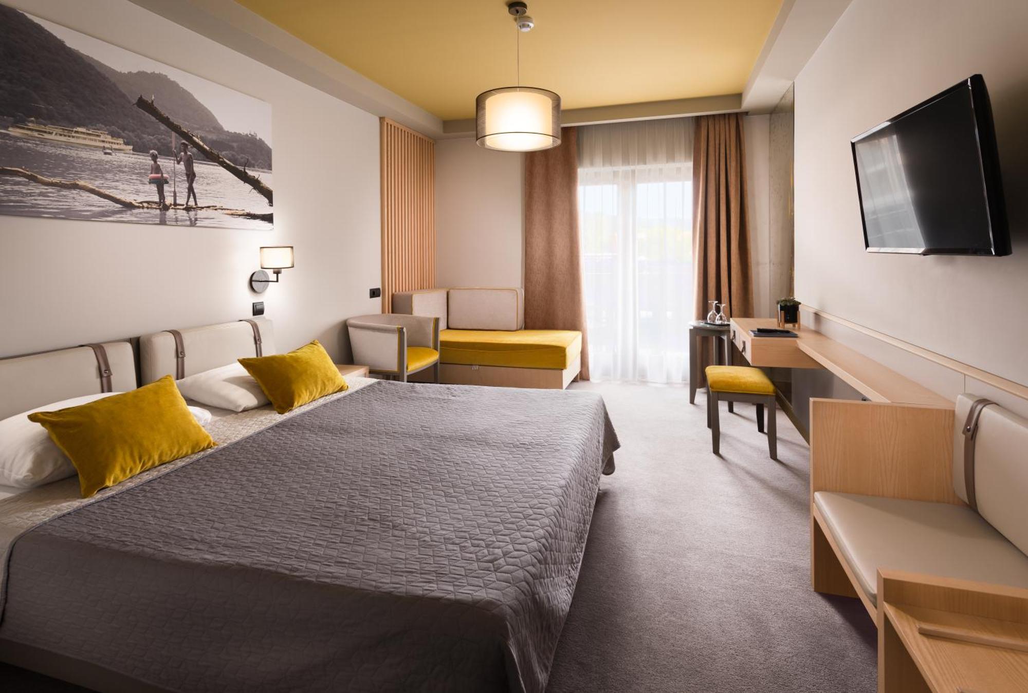 Triple Room Balcony
