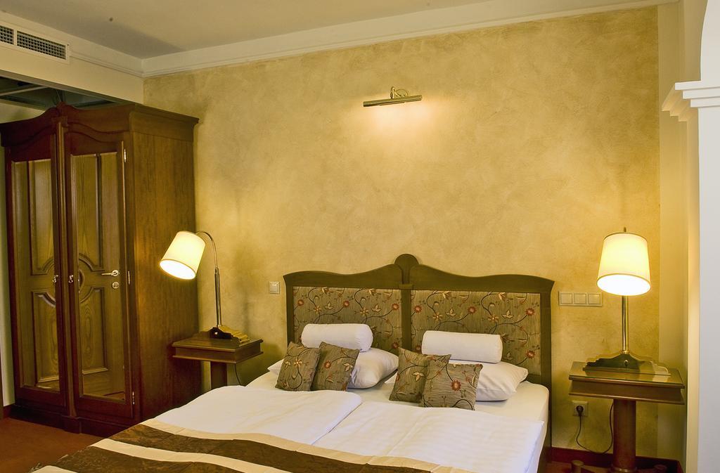 Superior Suite
