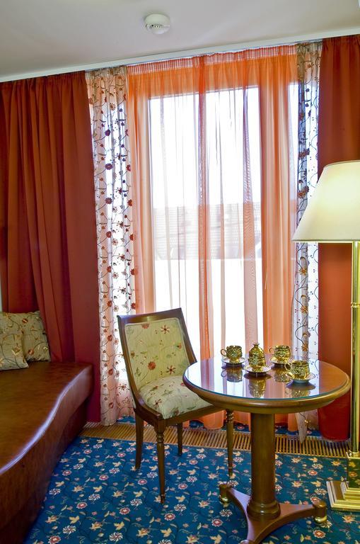 Superior Suite