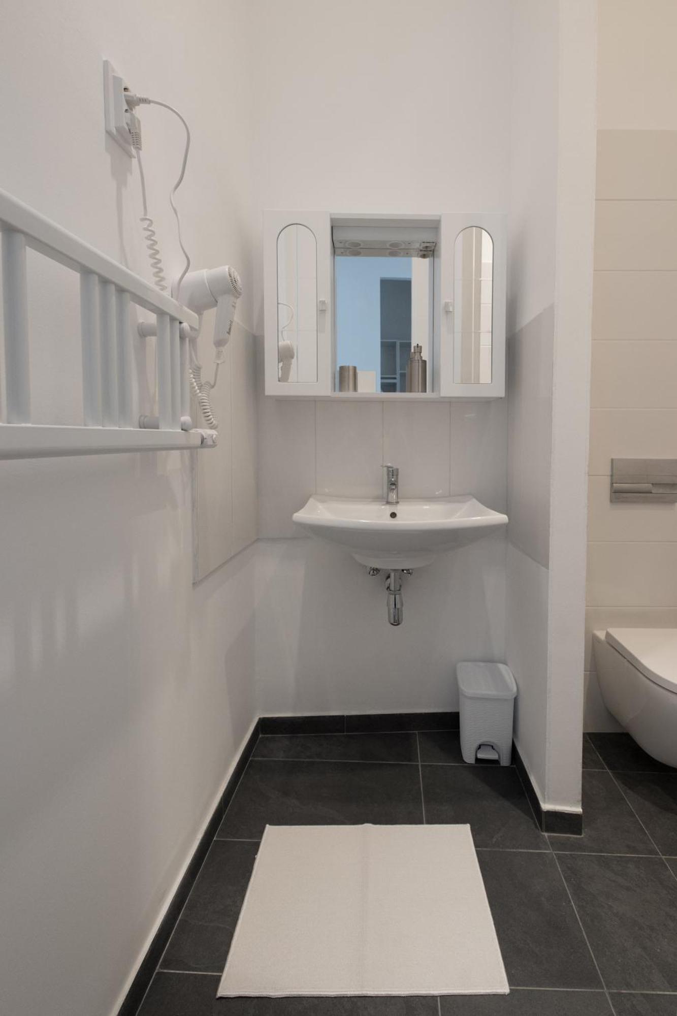 Double Room Private Bathroom