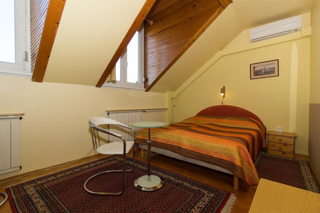 Classic Double Room,823673132:JPEG