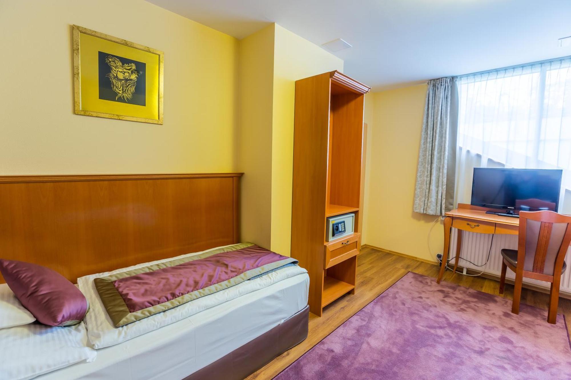 Twin Room Disability Access